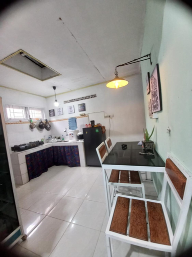 Dining Room 13
