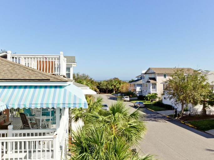 Exterior & Views 2, Toes On Tybee, Chatham