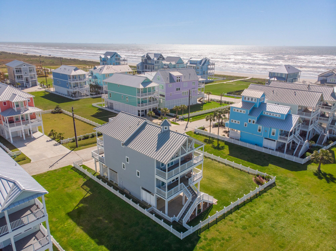 Exterior & Views 2, La Dolce Vita, Galveston
