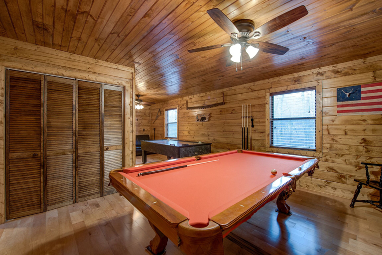 Others 5, Rocky Top Lodge, Sevier