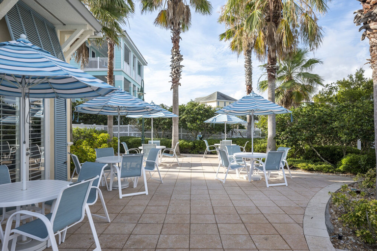 Food & Drinks, 600 Cinnamon Beach, Flagler