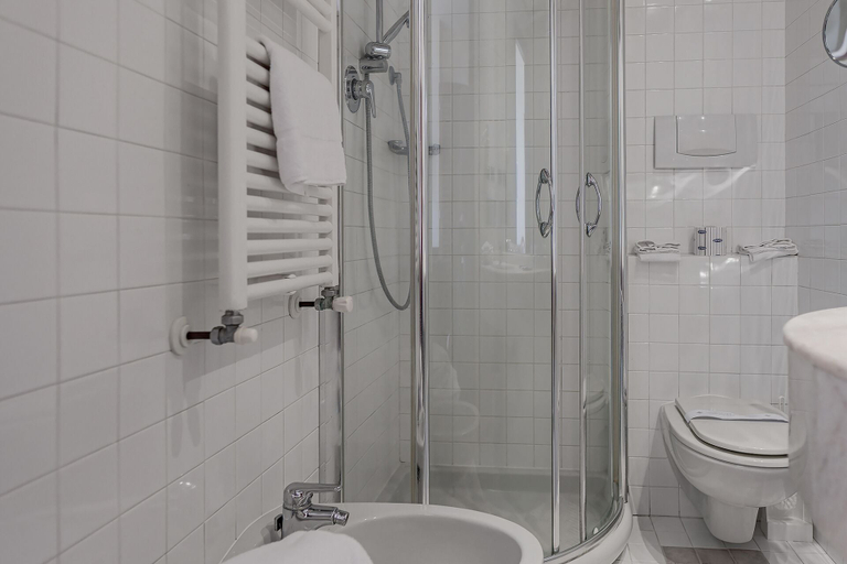 Bathroom 4, Vintage Hotel Tornese - Business & Events, Livorno