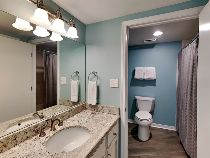 Bathroom 4, Harbour Place #202 by Southern Vacation Rentals, Baldwin