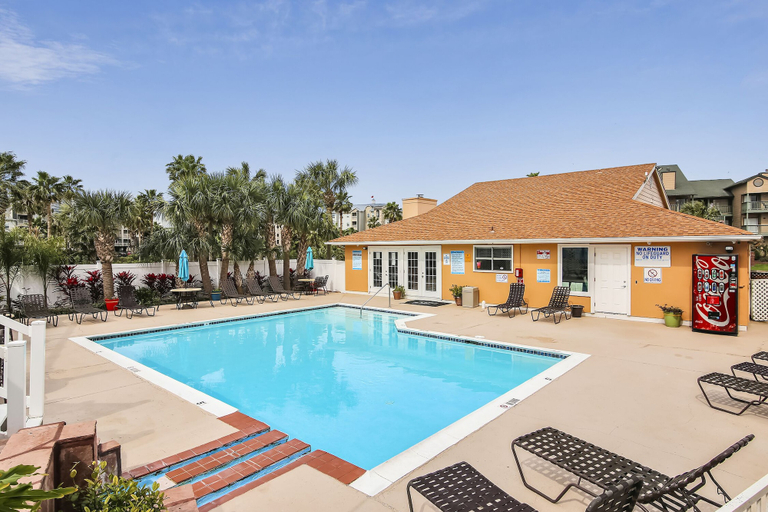 Sport & Beauty 4, Palms at Cove View 1324 - Summer Daze, Galveston