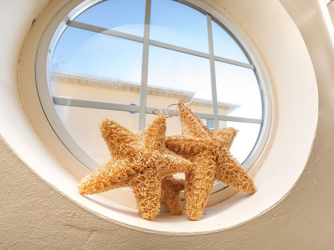 Food & Drinks, Dolphin Watch 6 by Tybee Vacation Rentals, Chatham