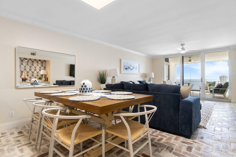 Others 5, Seaspray East 825-gulf Front, Escambia