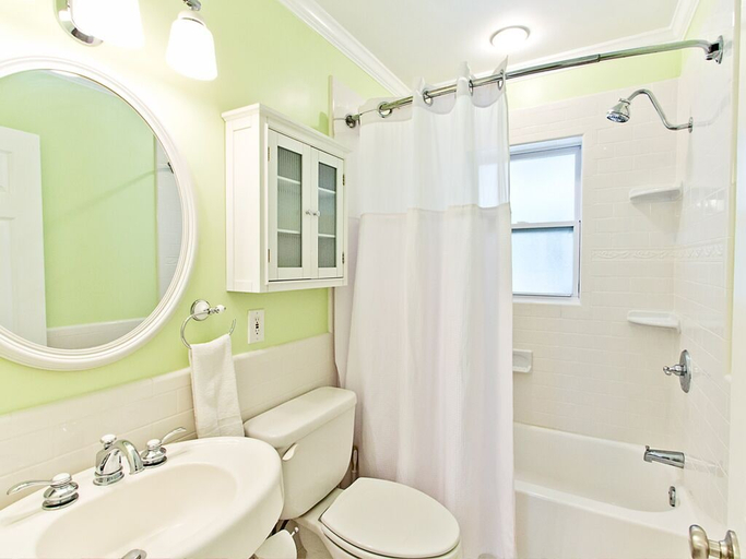 Bathroom, Sisters in the Sand by Tybee Vacation Rentals, Chatham