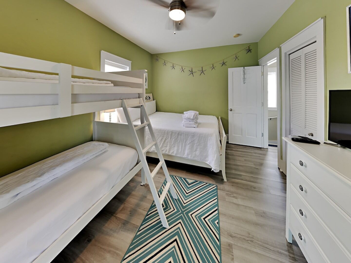 Bedroom 3, Bungalows at Seagrove by Southern Vacation Rentals, Walton