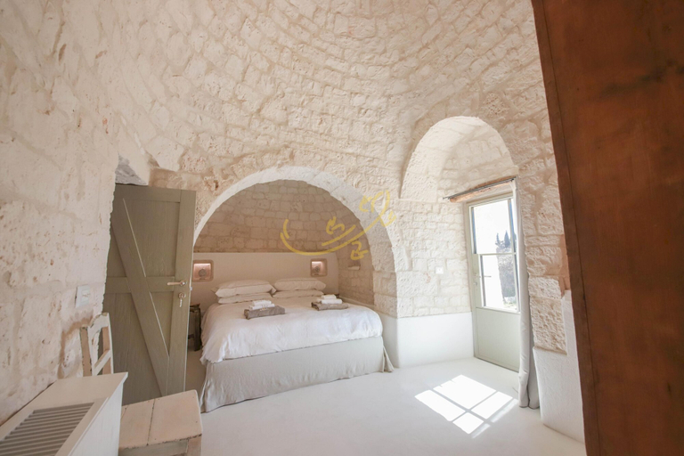 Room 2, TD I Coni di Pinur Trulli With Scenic Valley View, Taranto