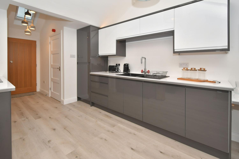 Others 4, Antrobus Deluxe Apartments by YourStays, Cheshire East