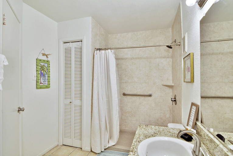 Bathroom 4, Maravilla 222 - Mar y Sol, Galveston