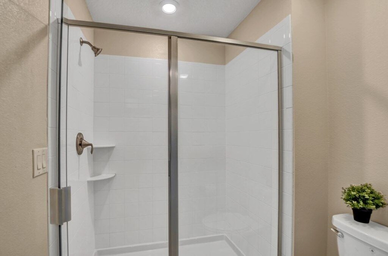 Bathroom 3, Five Star Resort Champions Gate Home! 7 Bedroom Villa by RedAwning, Osceola