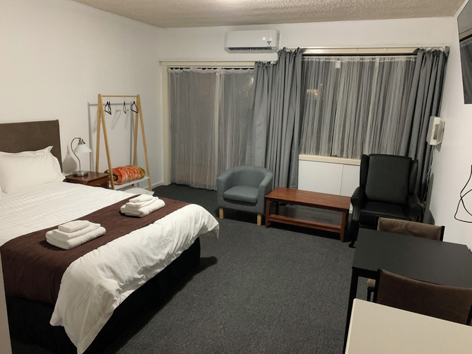 Bedroom 4, The Reserve Hotel, Wellington - Sale
