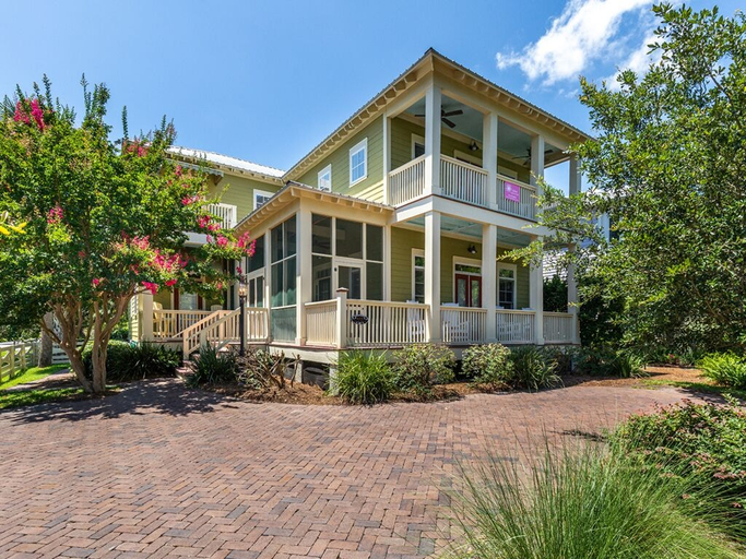 Exterior & Views, 2nd To None, Chatham