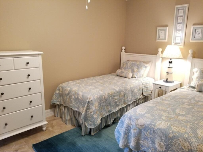Bedroom 3, Summerhouse 101 3 Bedroom Condo by RedAwning, Saint Johns