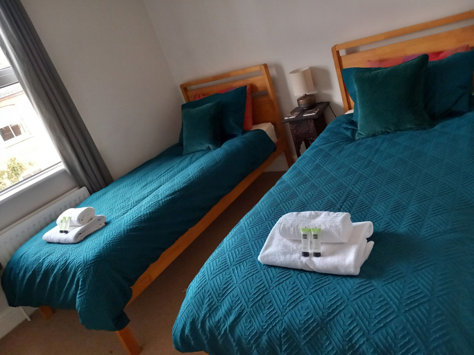 Bedroom 3, Stamford 2 Bed Terraced House Holiday Or Work, Lincolnshire