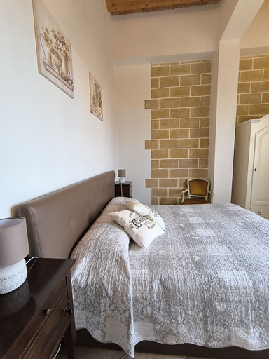 Bedroom 3, Avola Opera House, Syracuse