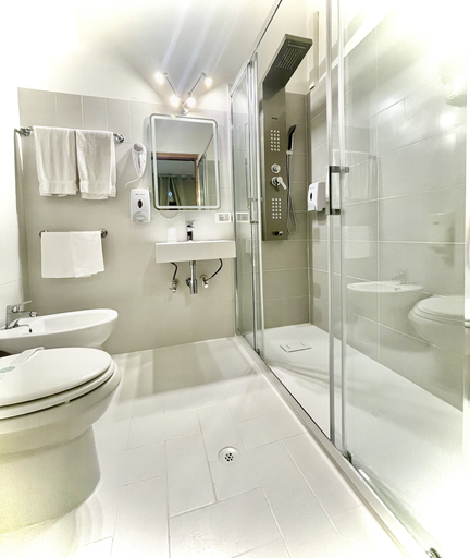 Bathroom 4, Hotel Sant'Ercolano, Perugia