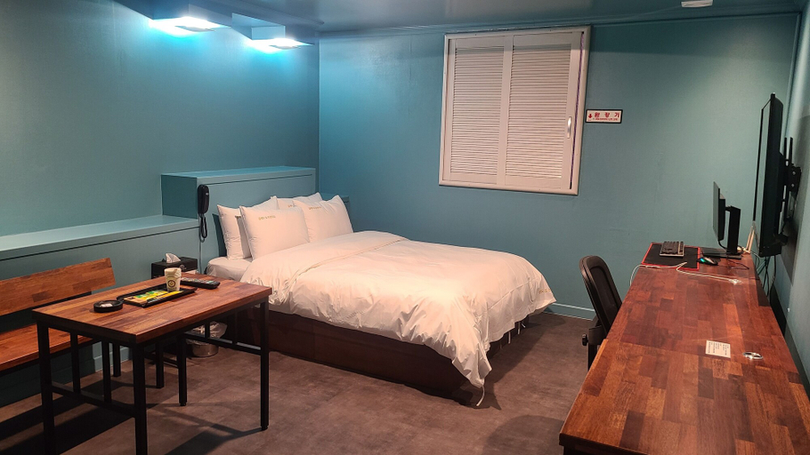 Bedroom 2, ROSENHEIM, Goyang