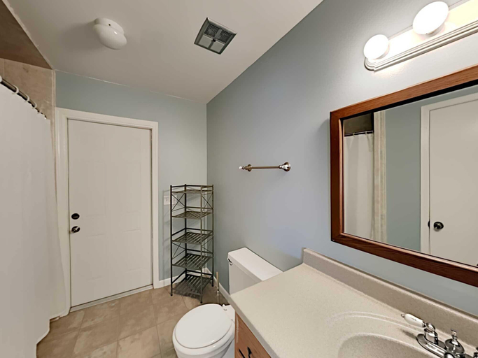 Bathroom 3, Pelican's Perch by Southern Vacation Rentals, Escambia