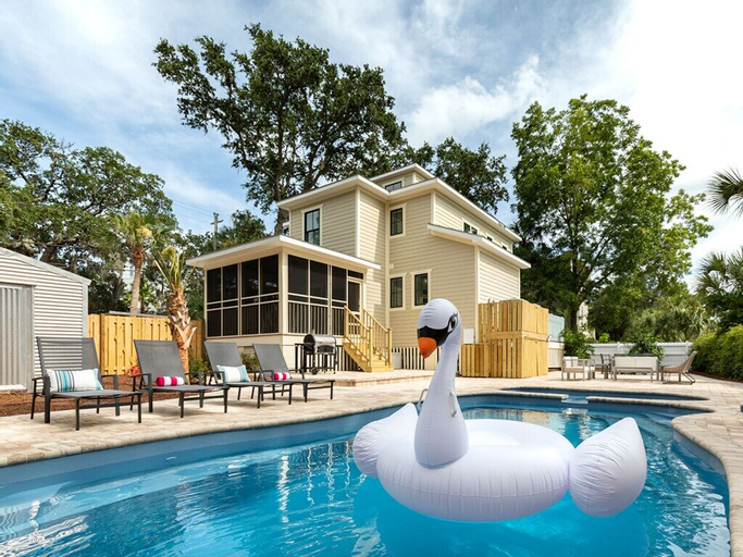 Flip Flop Lagoon, Chatham