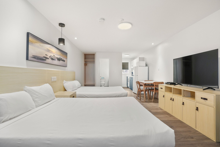 Bedroom 3, Saga Resort, Lake Hurron