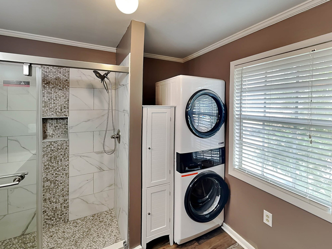 Bathroom, Toes in the Sand by Tybee Vacation Rentals, Chatham