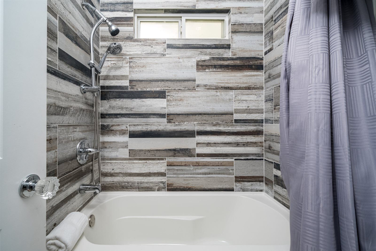 Bathroom 4, Coastal Comfort, Aransas