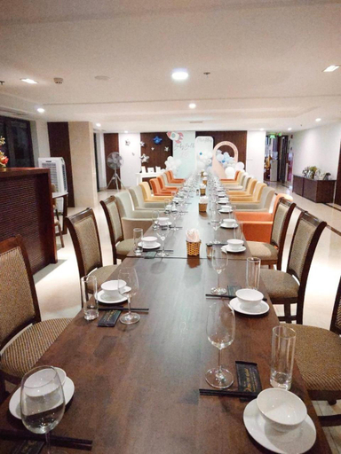 Food & Drinks 5, Branda Apartment & Hotel, Long Biên