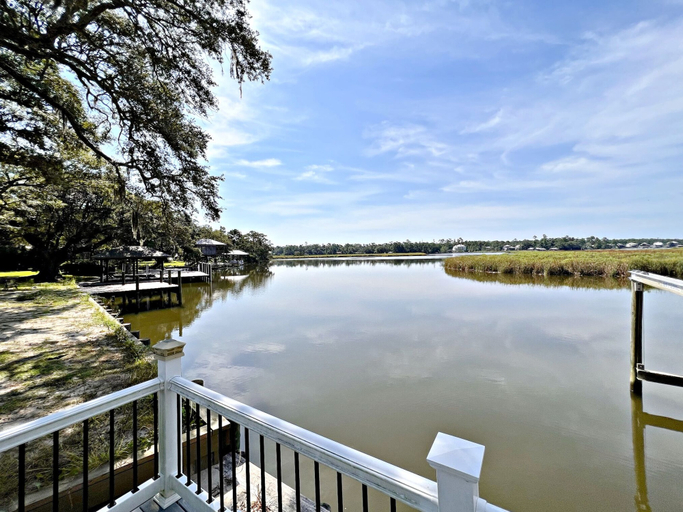 Others 5, Porpoise Pass - Ground Floor Guest Suite, Baldwin