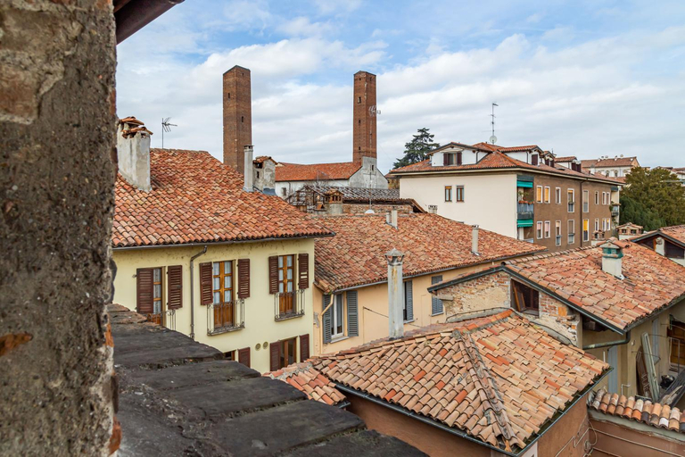 Exterior & Views 5, VickyLu - City Center - by Host4U, Pavia