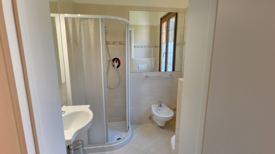 Bathroom 4, Messner Palace, Venezia