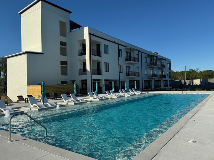 Handsboro Pointe Condo & Suites, Harrison