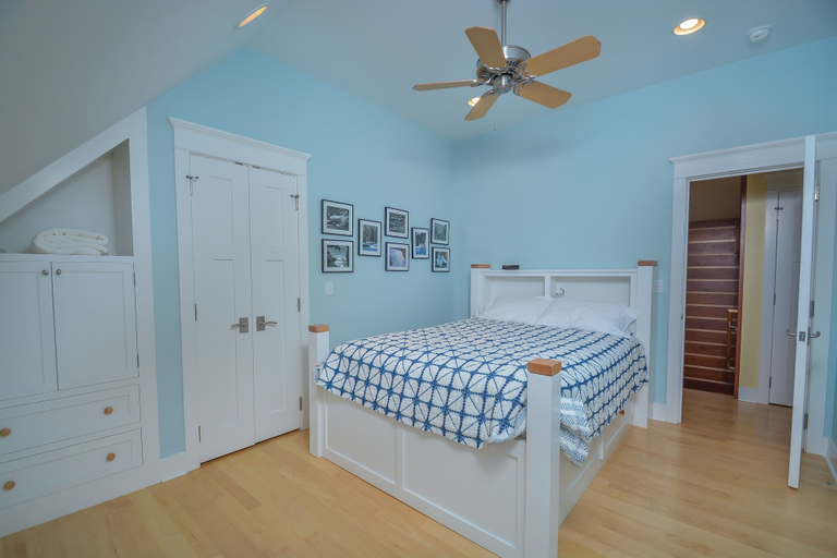 Bedroom 3, Whisked Away, Garrett