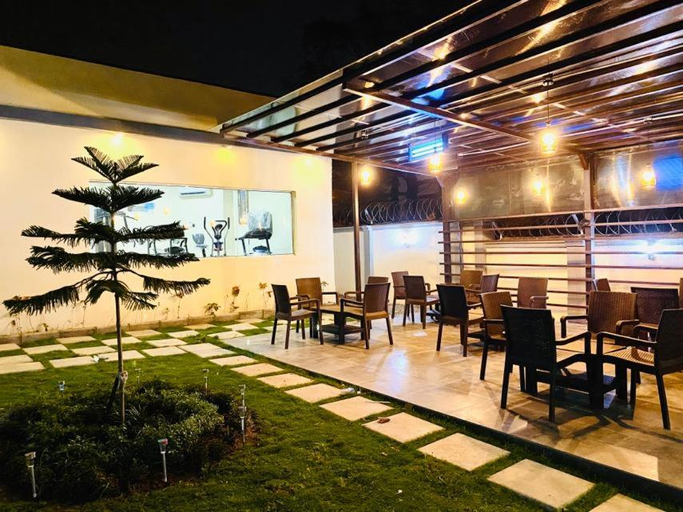 Food & Drinks, MayFair Hotel Maitama Abuja, Bwari