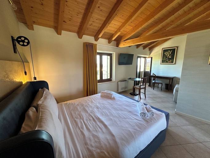 Bedroom 3, Casaliva, Verona