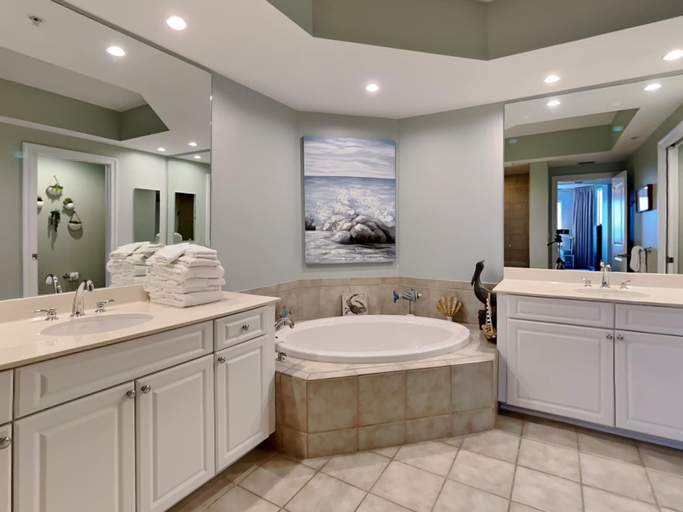 Bathroom 4, San Anton by Southern Vacation Rentals, Escambia