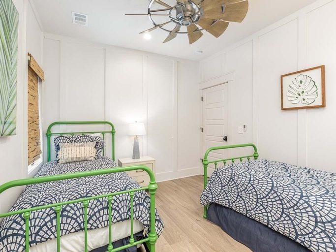 Bedroom 3, Big Wave, Chatham