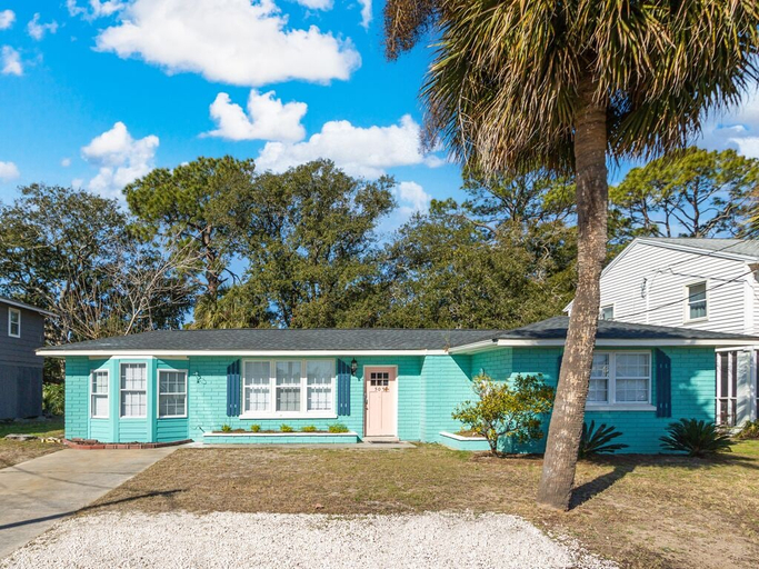 Exterior & Views, Walkin On Sunshine by Tybee Vacation Rentals, Chatham