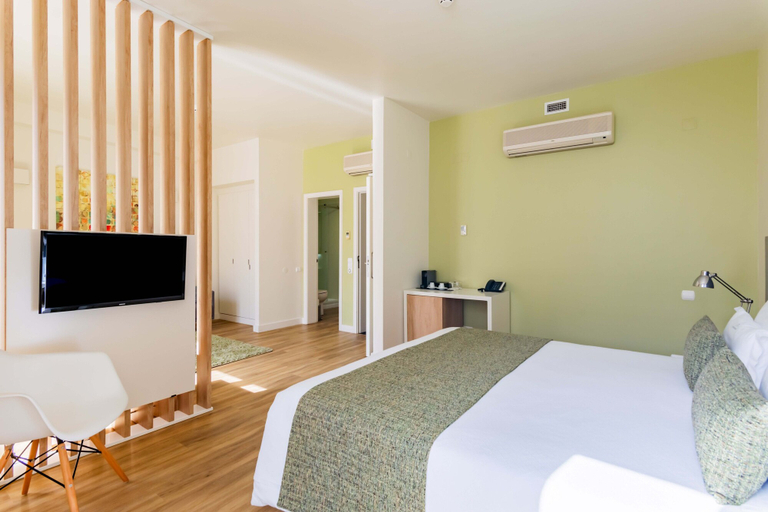 Bedroom 2, Porta da Arrábida Suites, Palmela