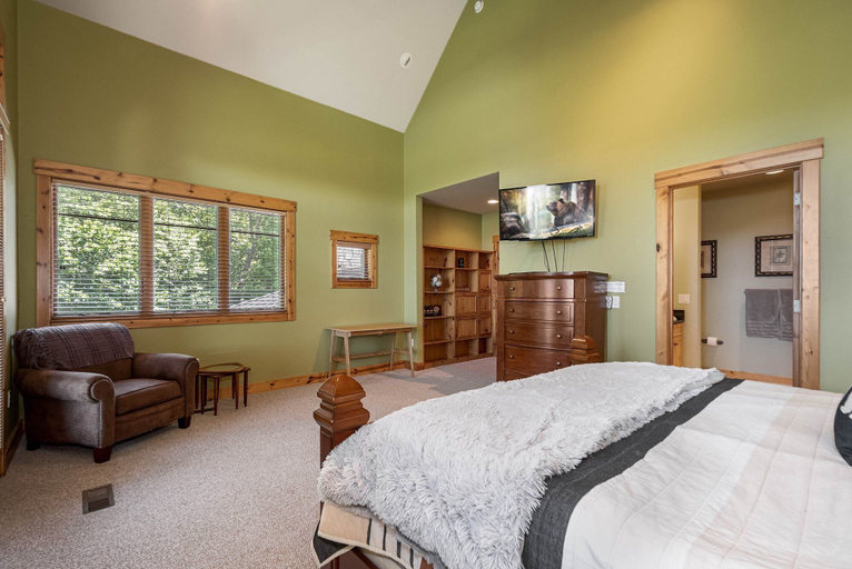 Bedroom 2, Millionaires Retreat, Garrett