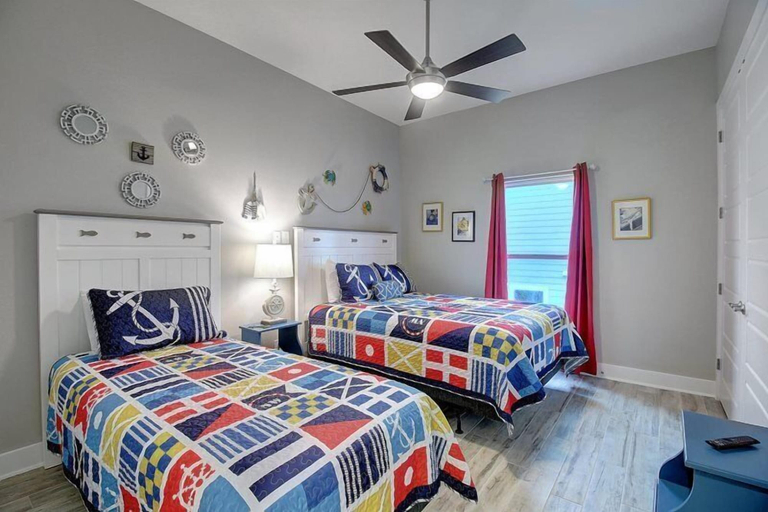 Bedroom 3, El Gato Malo, Aransas