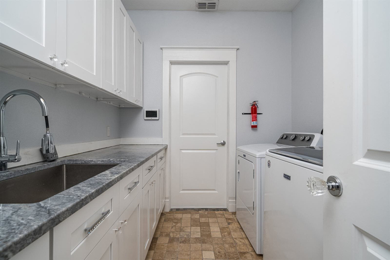 Others 5, Coastal Comfort, Aransas