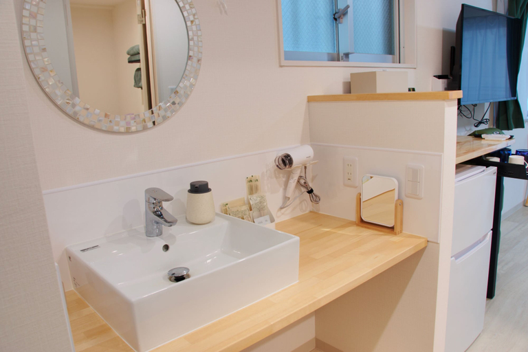 Bathroom 4, Island Stay Izumizaki Hotel, Naha