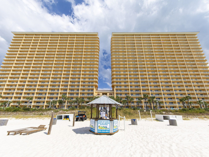 Exterior & Views 2, Calypso Resort & Towers #1809W by Resort Collection, Bay