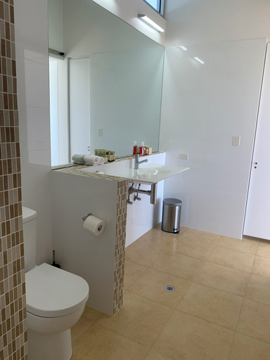Bathroom 3, Lush Pastures, Yankalilla