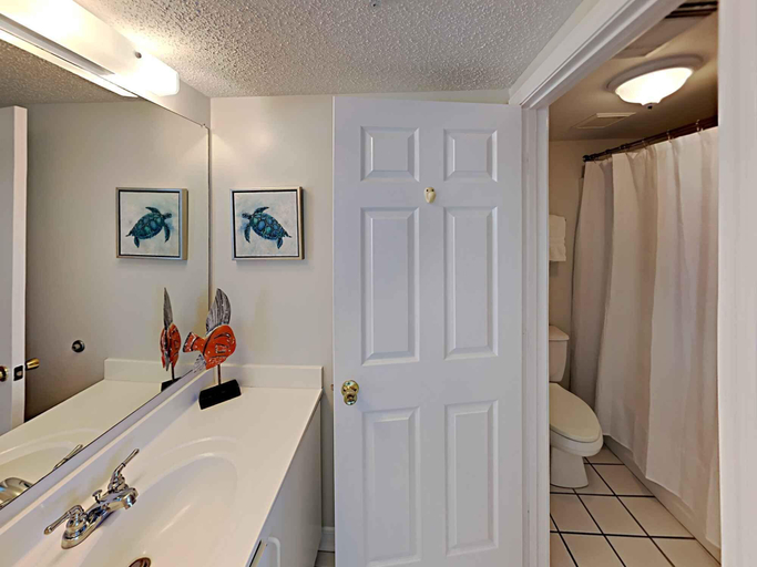 Bathroom 3, Royal Palms by Southern Vacation Rentals, Baldwin
