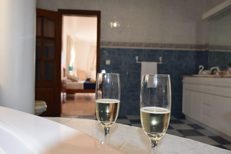 Bathroom 3, Mansion Almond - SEA, SUN and a charming refuge!, Calheta