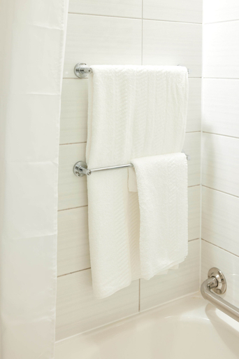 Bathroom 3, The Quays By Greene King Inns, Northamptonshire