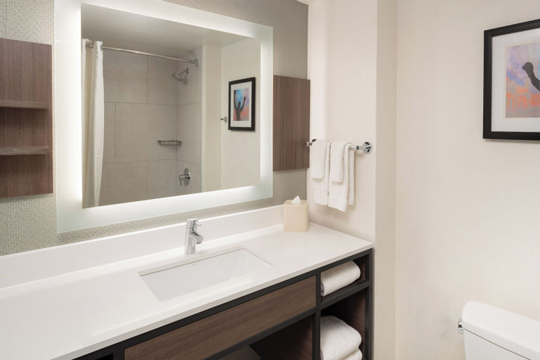 Bathroom 4